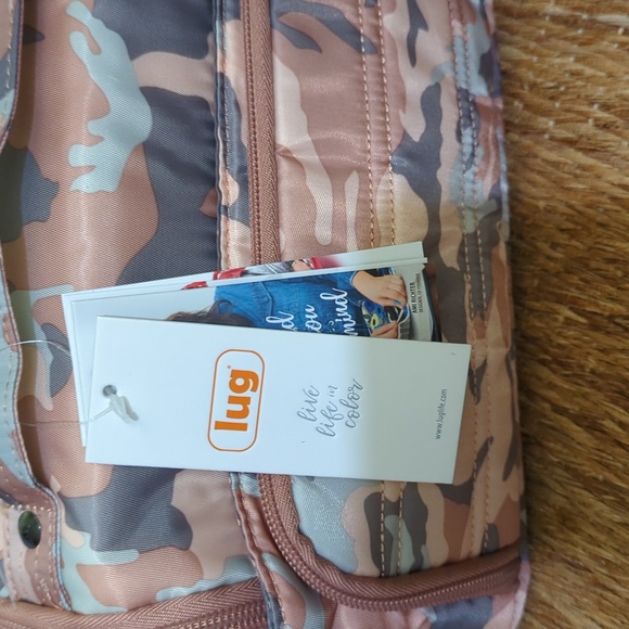 Lug Blush Camo Trolley Carryall Bag - Picture 12 of 12